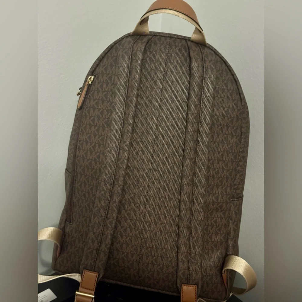 Michael Kors Slater Backpack (large) - Picture 3 of 8